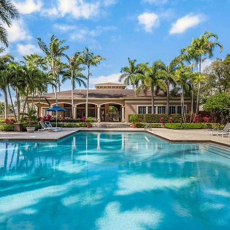 Luxurious Apartments With Pool And Gym At Boynton Beach Exterior foto