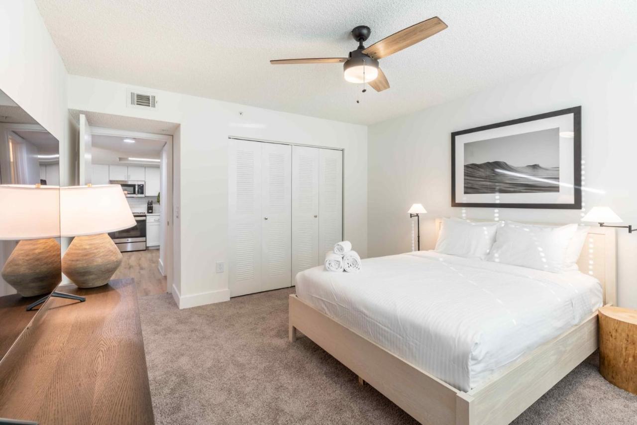 Luxurious Apartments With Pool And Gym At Boynton Beach Exterior foto